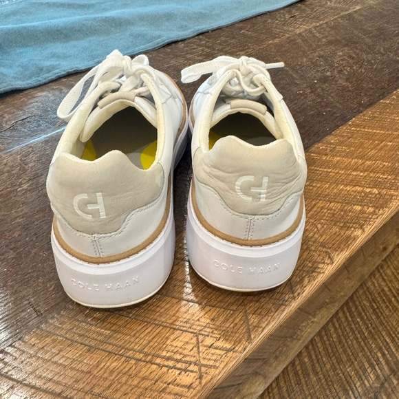 Cole Haan Women's White Grandpro Topspin Sneakers size 7 US - Picture 5 of 5